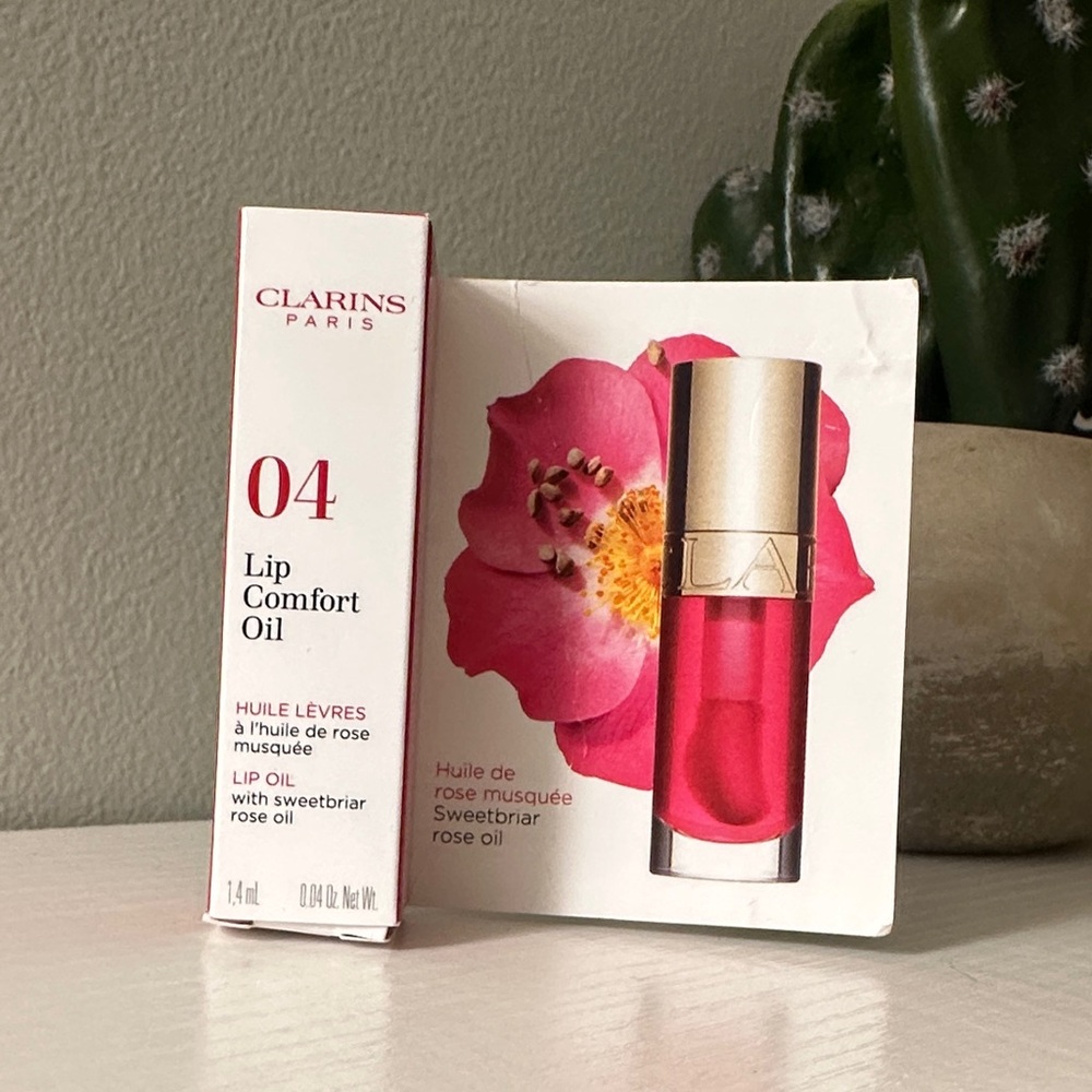 Clarins Lip Comfort Oil Hydrating and Plumping Lip Oil - 04 Pitaya
